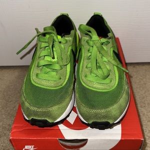 Kids NIKE WAFFLE ONE (PS). Size 13c